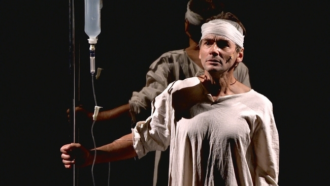 Kuna Károly a Vörösmarty Színház Trió című előadásában, Robert Schumann szerepében
