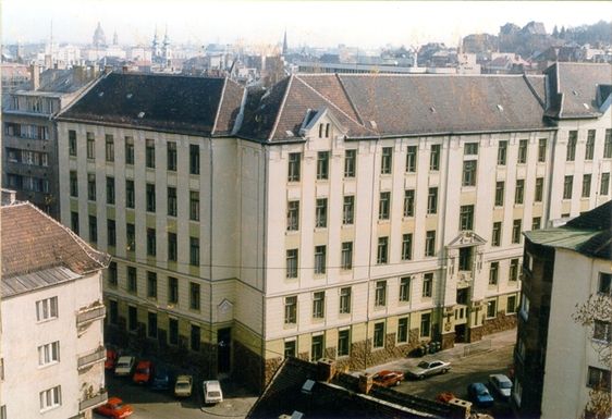 A Jurányi Inkubátorházat működtető Füge 19 milliót kapott.
